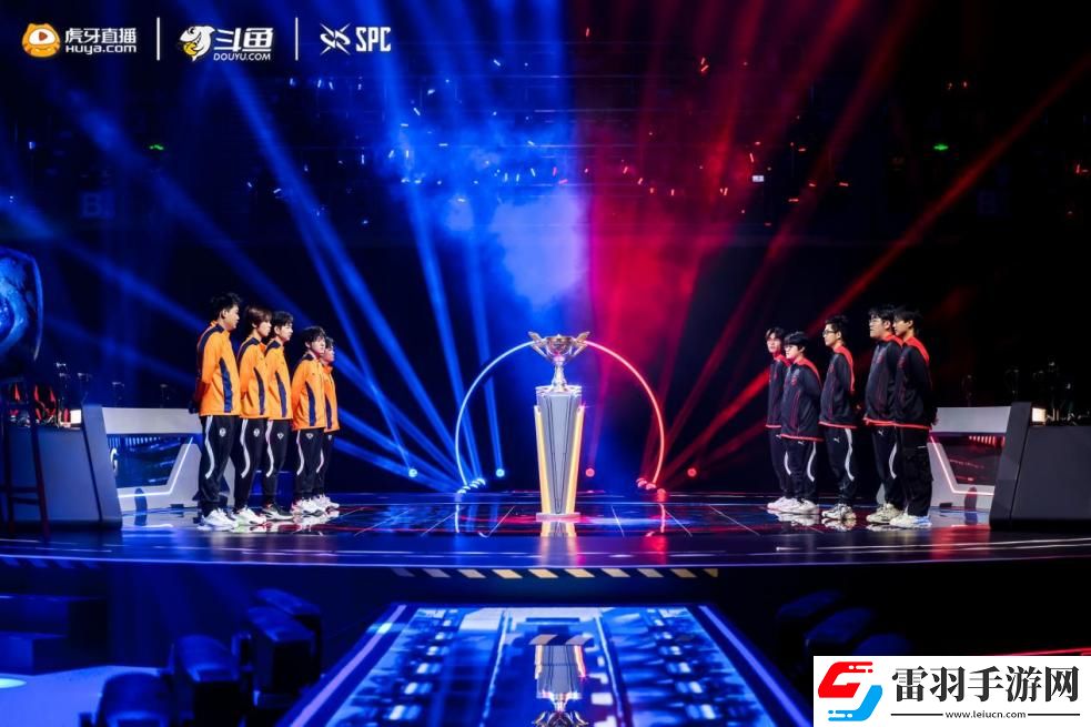 跨平**合打造雷霆榮耀杯