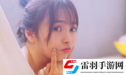 男女一起努力做豆漿