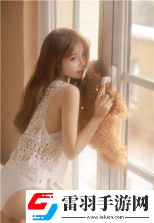 從后面抱著媽媽突然臉一紅