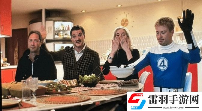 新版神奇四俠主演造型公開！現場觀眾曝光電影首支預告片