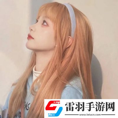 2021最新側(cè)臉精致的好看女生微信頭像太陽(yáng)不是突然下山的熱情與期待也是