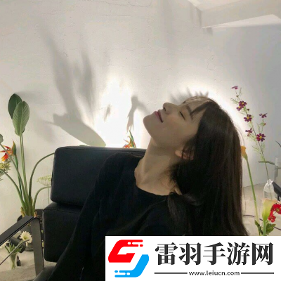 2021最新側(cè)臉精致的好看女生微信頭像太陽(yáng)不是突然下山的熱情與期待也是