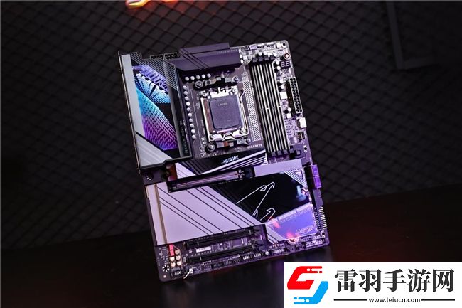技嘉X870