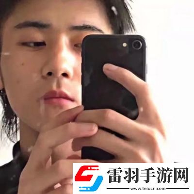 2022超甜情侶頭像一人一半超好看距離不是問題相向而行才是關鍵