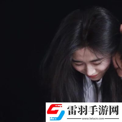 2022超甜情侶頭像一人一半超好看距離不是問題相向而行才是關鍵