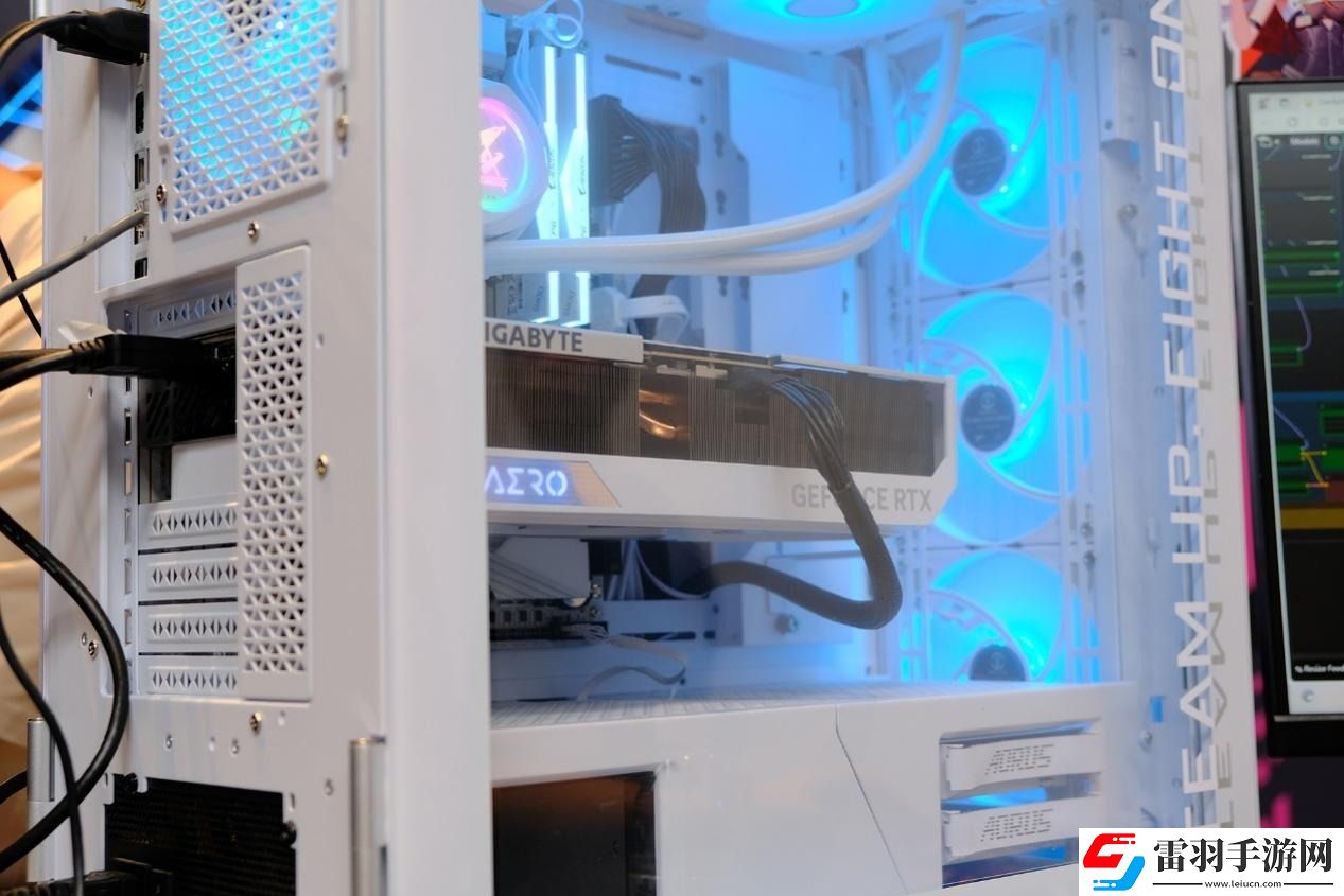 技嘉攜intel廣州秀肌肉