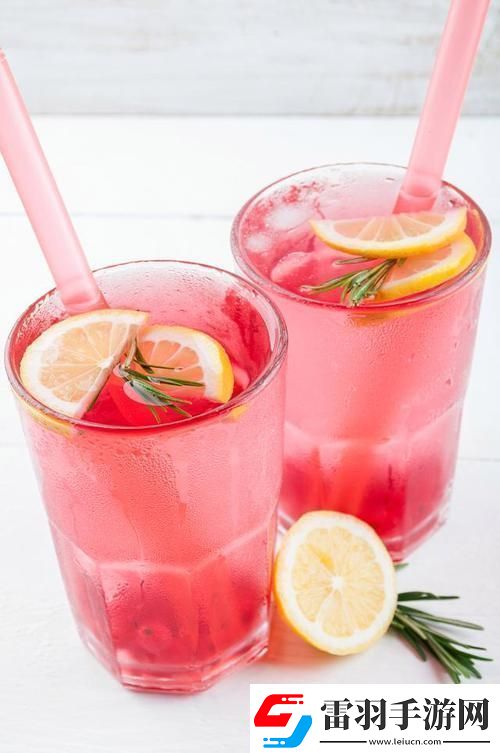 “草莓芭樂鴨脖奶茶”