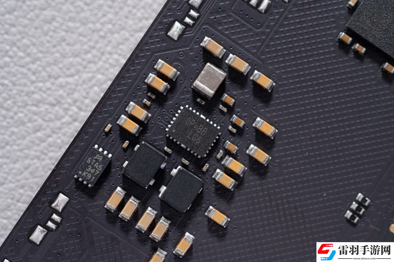 宏碁掠奪者HERADDR5