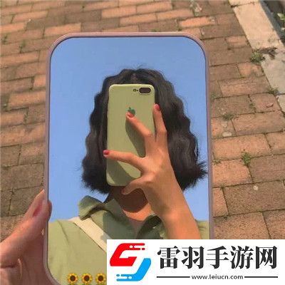 最新版高顏值好看的短發女生頭像小清新相比于喜歡你我想我應該先愛自己