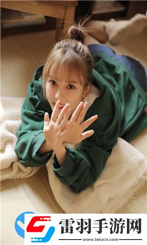 男生和女生一起打撲克牌的app